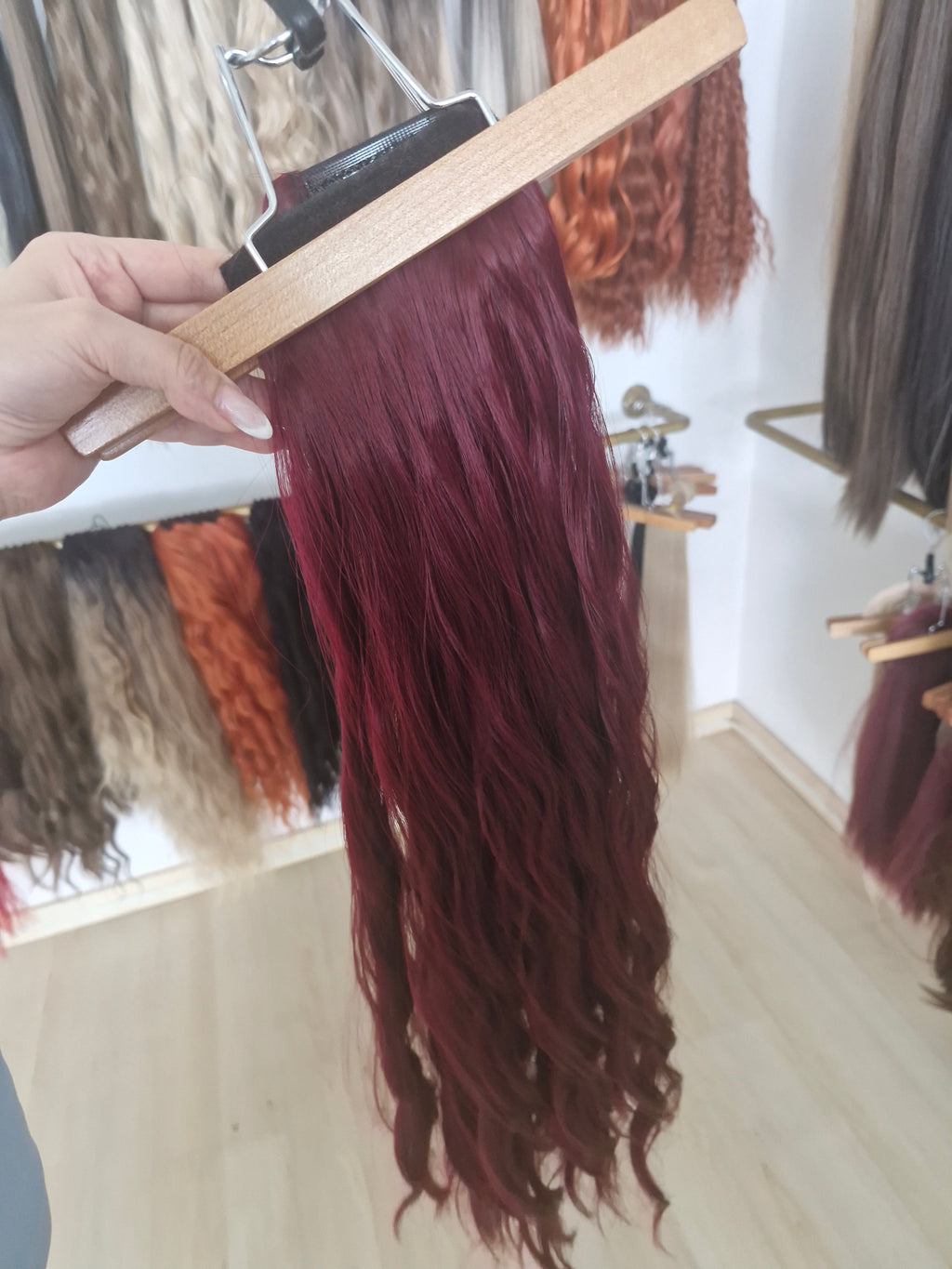 Άλογοουρα cherry red/κόκκινο σκούρο 60-65εκ